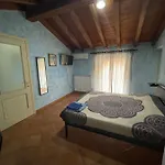 Casa de hóspedes Court 3*